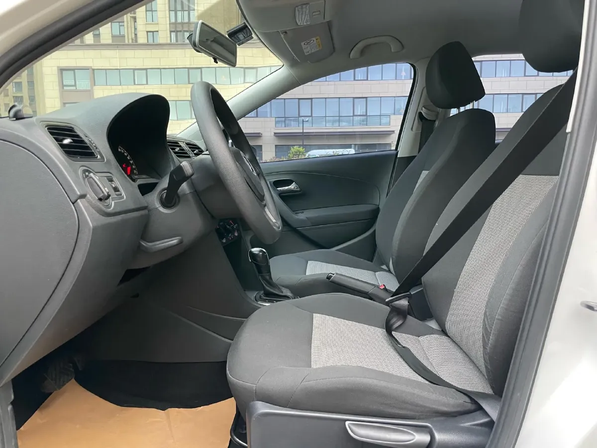 2016 Volkswagen Polo 1.4L 90HP L4 6AT,autocango,china used car exporter,china ev exporter,chinese used car exporter,chinese used ev exporter