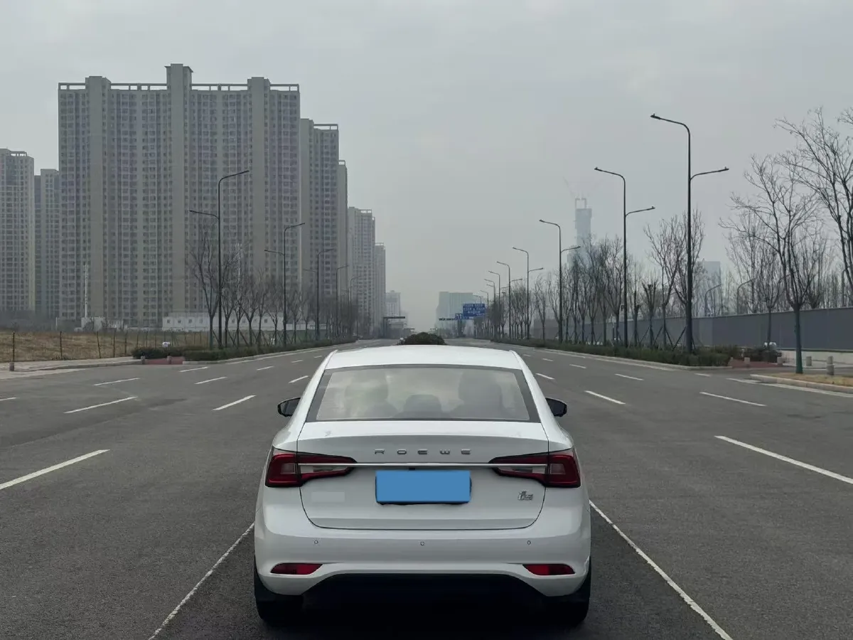 2019 Roewe i5 1.5L 120HP L4 CVT,autocango,china used car exporter,china ev exporter,chinese used car exporter,chinese used ev exporter