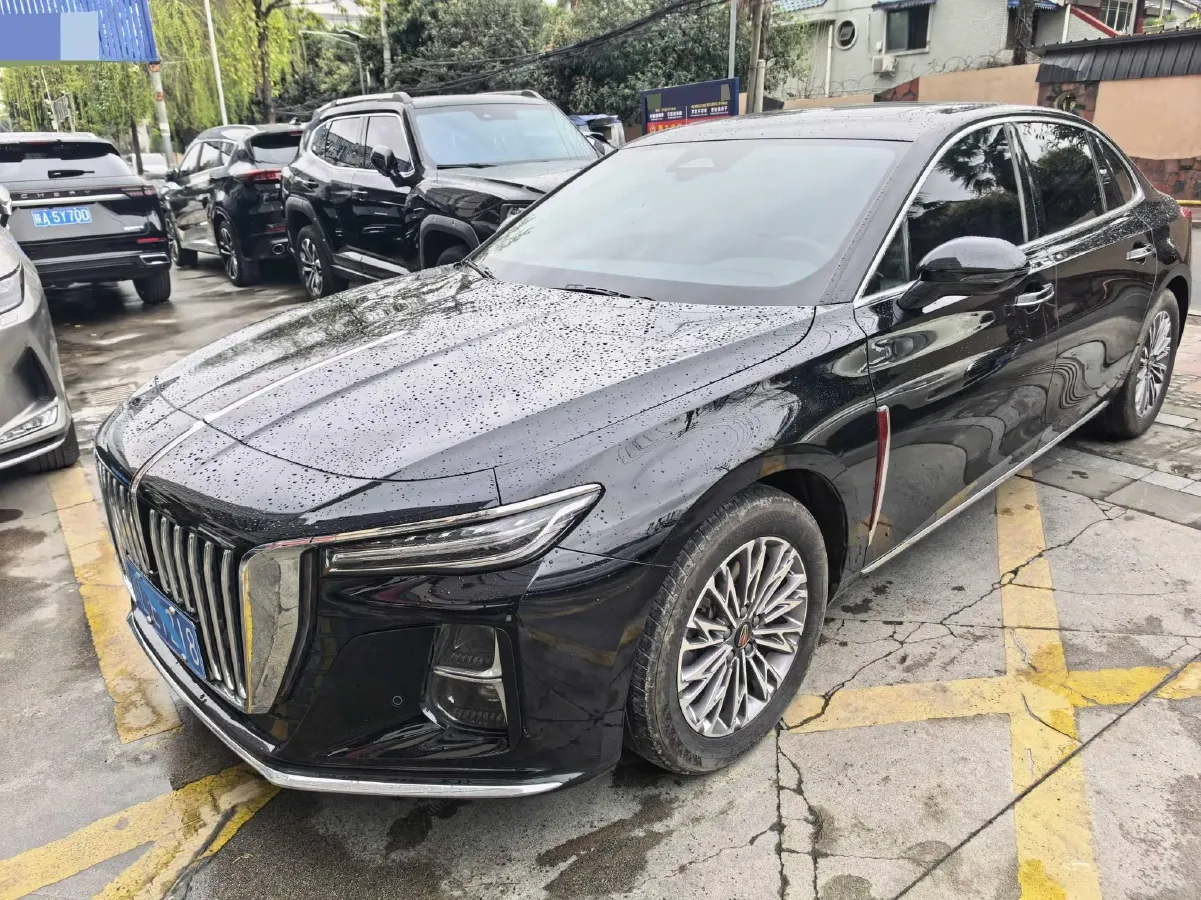 2023 HongQi H5 2.0T 224HP L4 8AT,autocango,china used car exporter,china ev exporter,chinese used car exporter,chinese used ev exporter