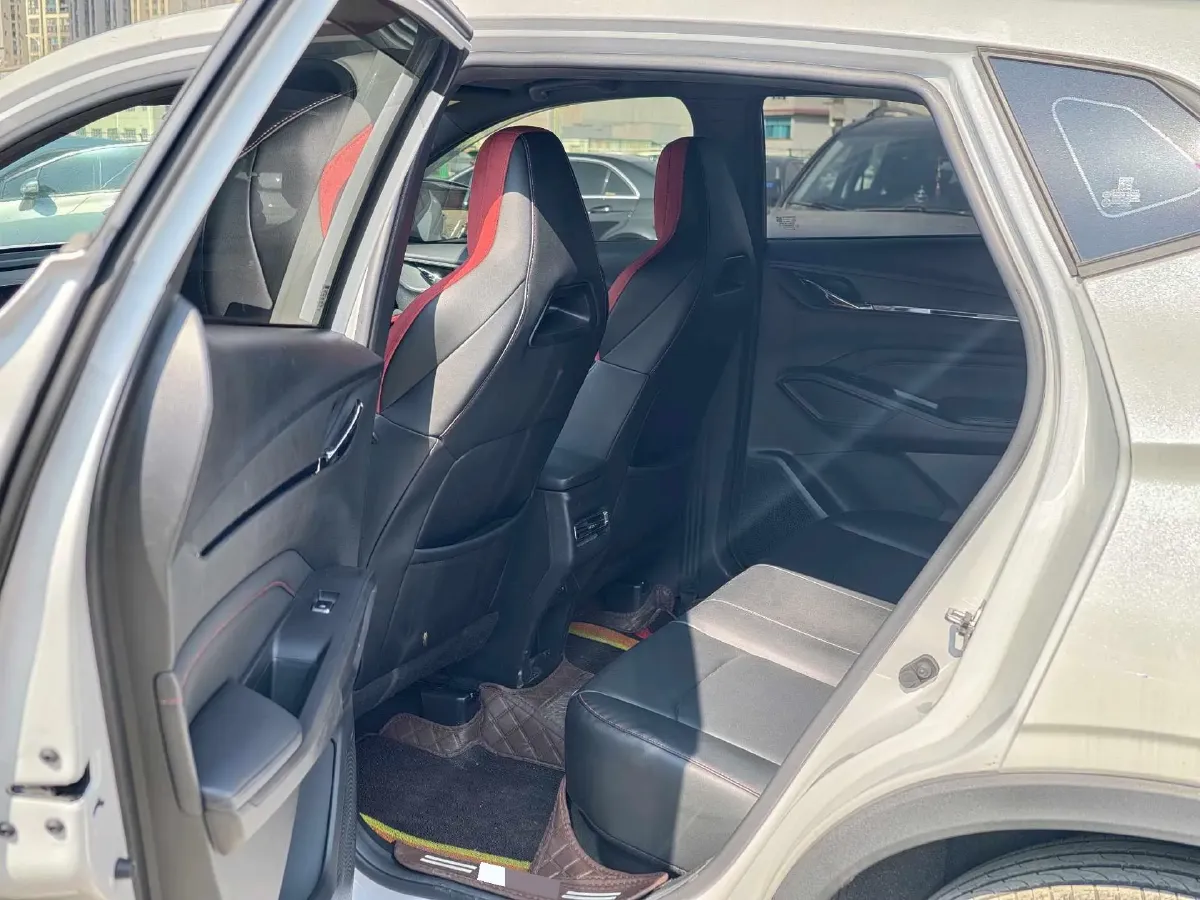 2025 ChangAn X5 PLUS 1.5T 188HP L4 7DCT,autocango,china used car exporter,china ev exporter,chinese used car exporter,chinese used ev exporter