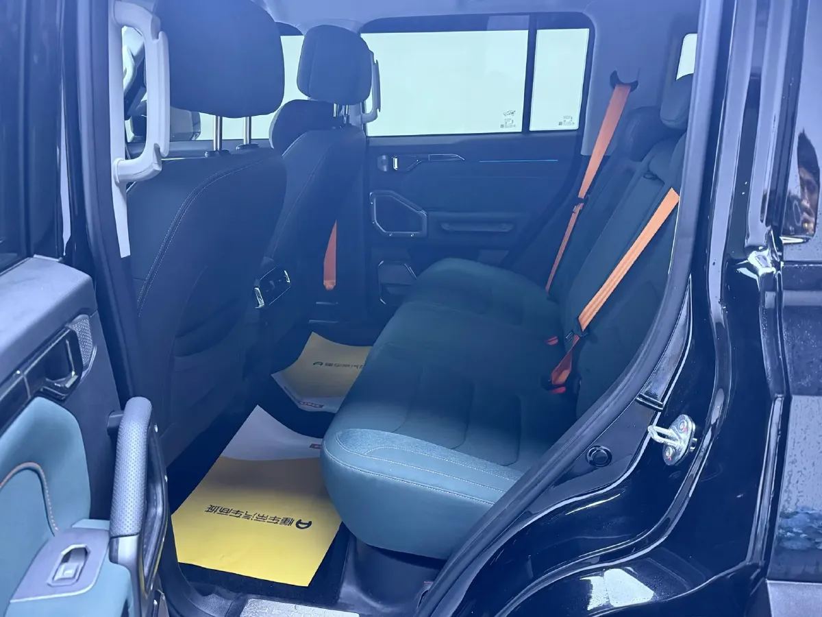 2023 Jetour Traveller 2.0T 254HP L4 7DCT,autocango,china used car exporter,china ev exporter,chinese used car exporter,chinese used ev exporter