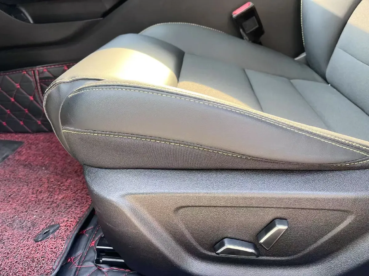 2021 Geely Binray 1.4T 141HP L4 CVT,autocango,china used car exporter,china ev exporter,chinese used car exporter,chinese used ev exporter