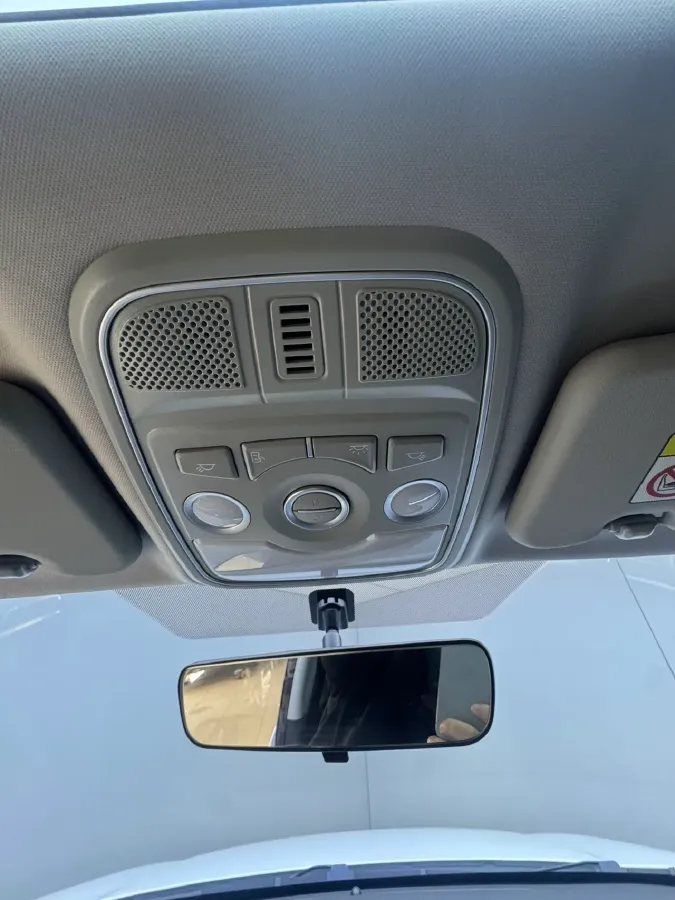 2021 Haval M6 1.5T 150HP L4 7DCT,autocango,china used car exporter,china ev exporter,chinese used car exporter,chinese used ev exporter