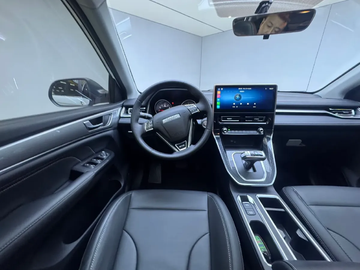 2021 Haval M6 1.5T 150HP L4 7DCT,autocango,china used car exporter,china ev exporter,chinese used car exporter,chinese used ev exporter