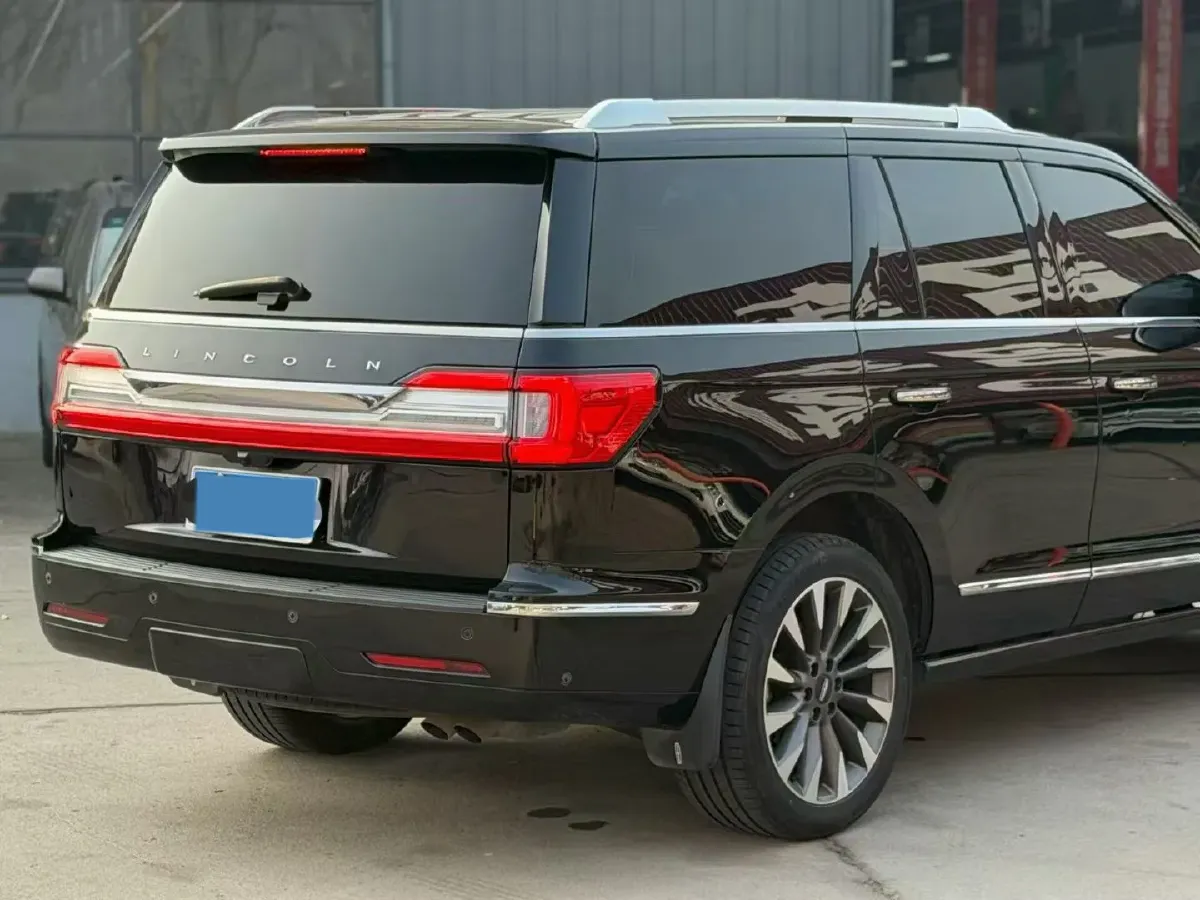 2019 Lincoln Navigator 3.5T 388HP V6 10AT,autocango,china used car exporter,china ev exporter,chinese used car exporter,chinese used ev exporter