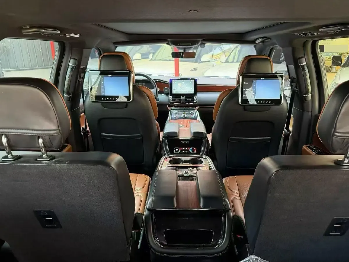 2019 Lincoln Navigator 3.5T 388HP V6 10AT,autocango,china used car exporter,china ev exporter,chinese used car exporter,chinese used ev exporter