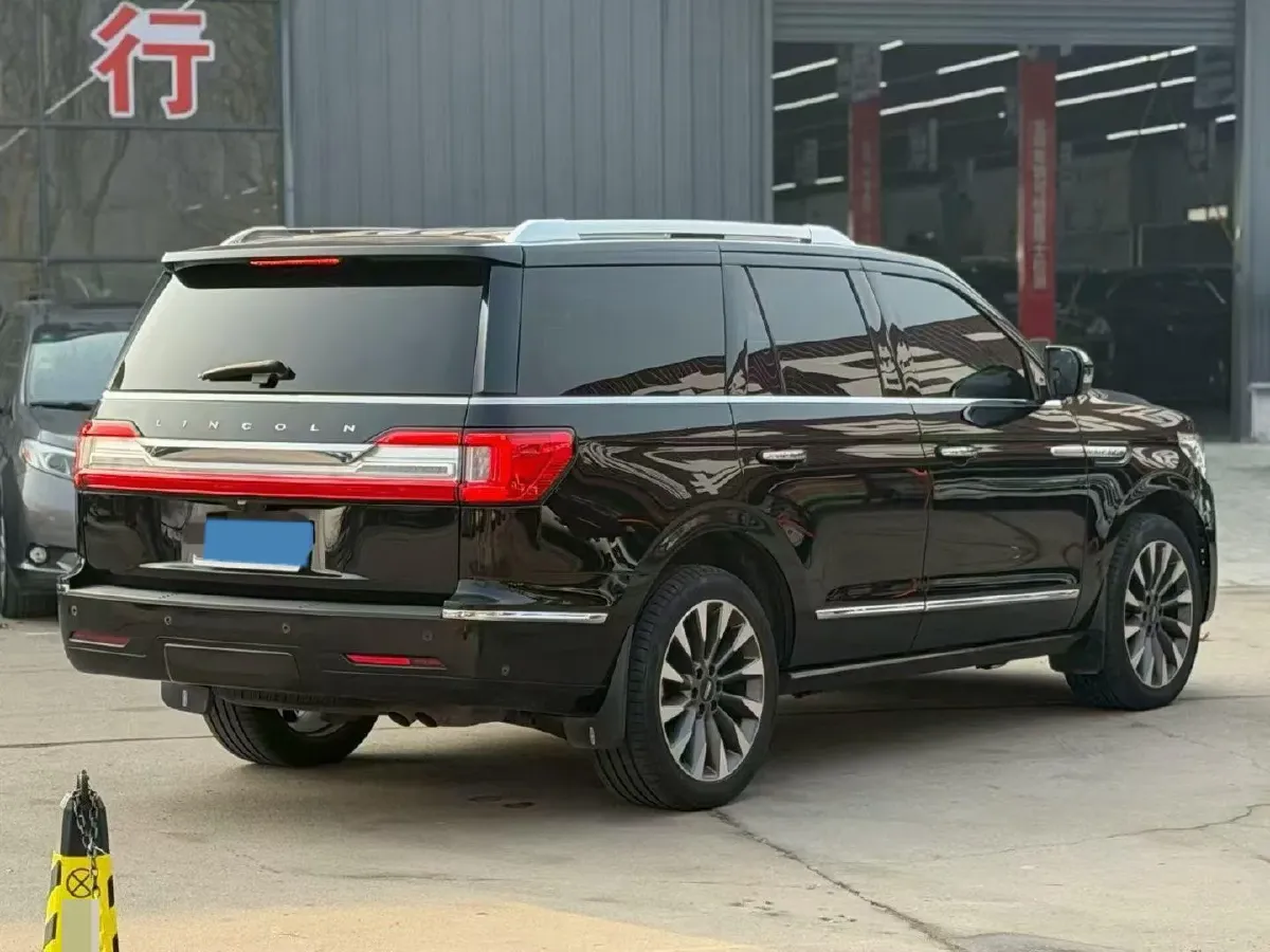 2019 Lincoln Navigator 3.5T 388HP V6 10AT,autocango,china used car exporter,china ev exporter,chinese used car exporter,chinese used ev exporter