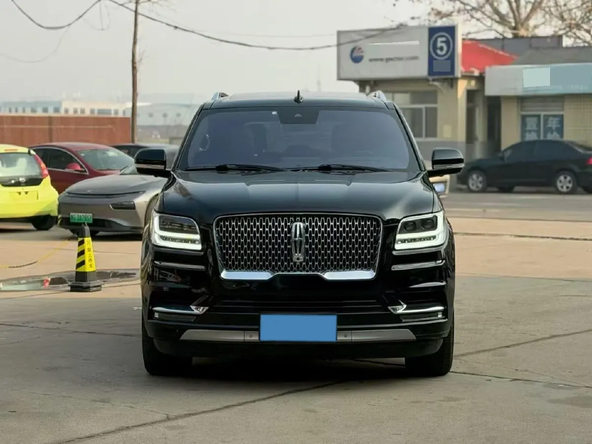 2019 Lincoln Navigator 3.5T 388HP V6 10AT,autocango,china used car exporter,china ev exporter,chinese used car exporter,chinese used ev exporter