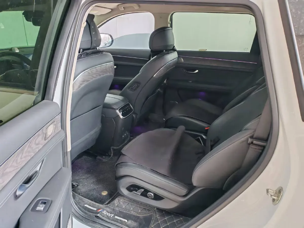 2022 Volvo S60 2.0T 197HP L4 8AT,autocango,china used car exporter,china ev exporter,chinese used car exporter,chinese used ev exporter