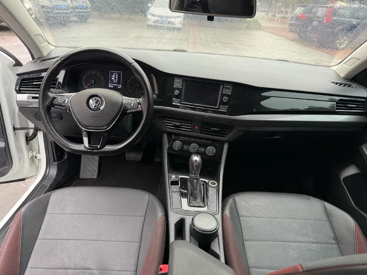 2019 Roewe RX5 MAX 1.5T 173HP L4 6AT,autocango,china used car exporter,china ev exporter,chinese used car exporter,chinese used ev exporter