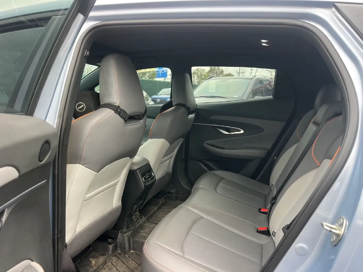 2022 ChangAn UNI-T 1.5T 188HP L4 7DCT,autocango,china used car exporter,china ev exporter,chinese used car exporter,chinese used ev exporter