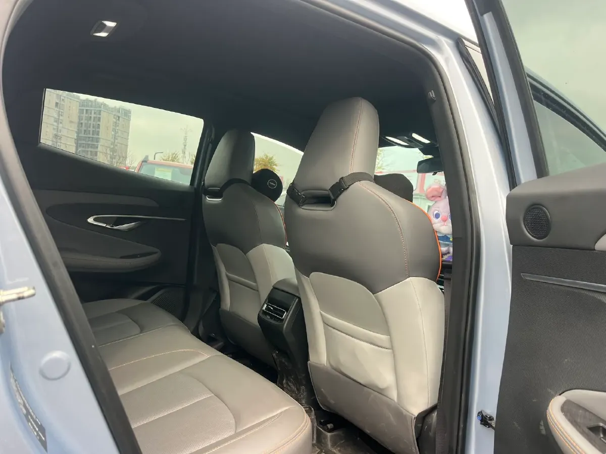 2022 ChangAn UNI-T 1.5T 188HP L4 7DCT,autocango,china used car exporter,china ev exporter,chinese used car exporter,chinese used ev exporter