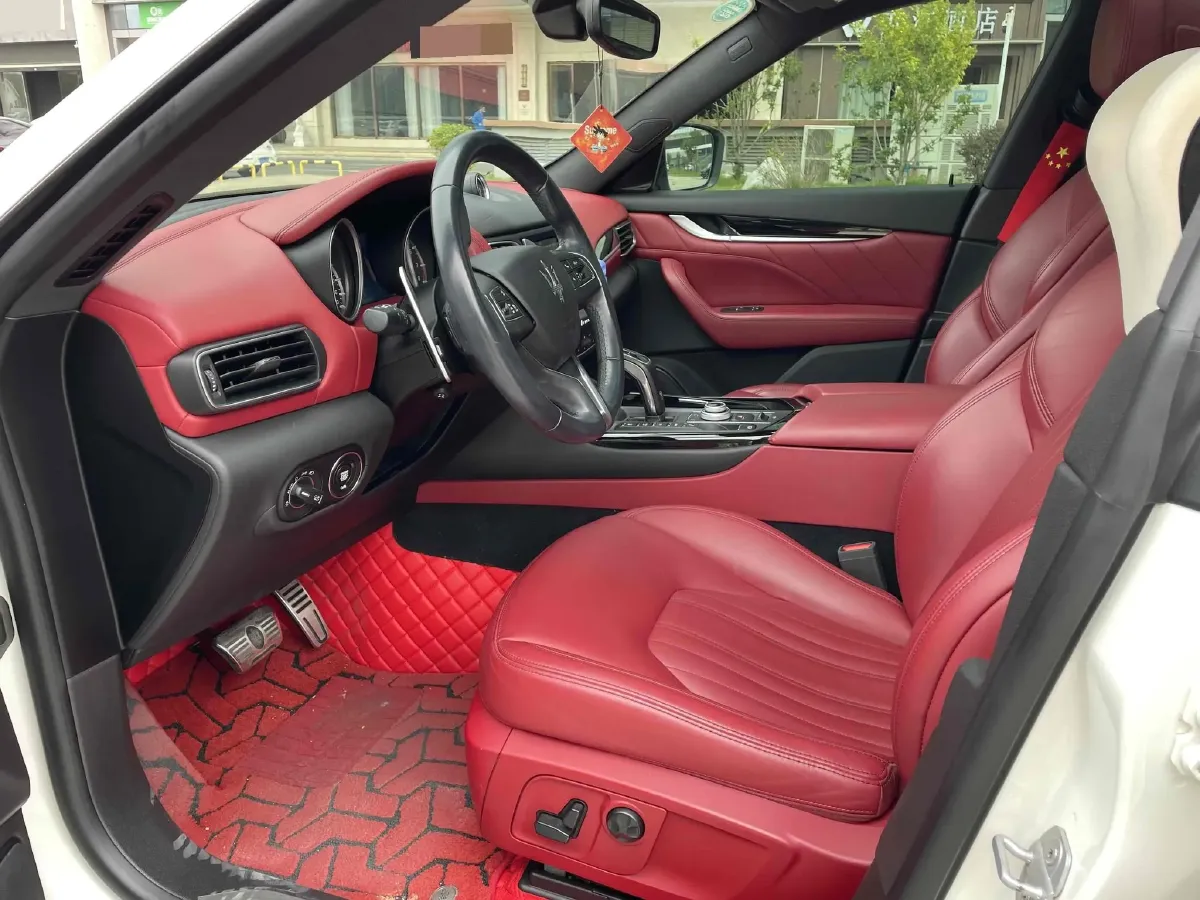 2019 Maserati Levante 3.0T 350HP V6 8AT,autocango,china used car exporter,china ev exporter,chinese used car exporter,chinese used ev exporter