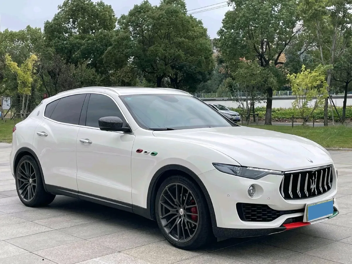 2019 Maserati Levante 3.0T 350HP V6 8AT,autocango,china used car exporter,china ev exporter,chinese used car exporter,chinese used ev exporter