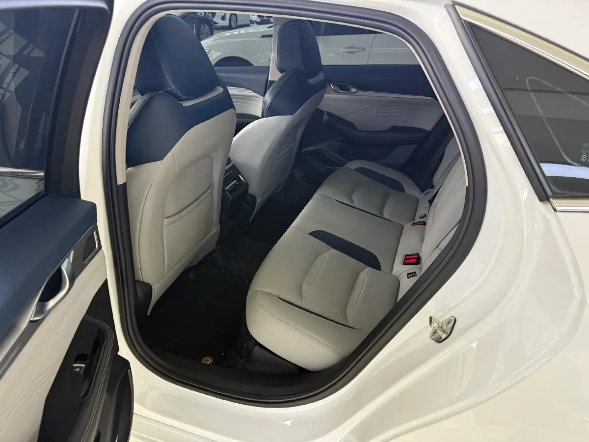 2023 Geely Preface 2.0T 190HP L4 7DCT,autocango,china used car exporter,china ev exporter,chinese used car exporter,chinese used ev exporter