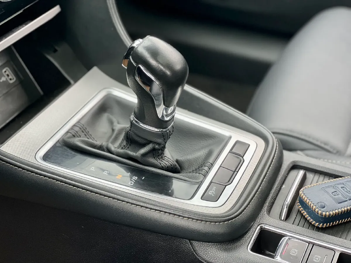 2018 MG MG6 1.5T 169HP L4 7DCT,autocango,china used car exporter,china ev exporter,chinese used car exporter,chinese used ev exporter