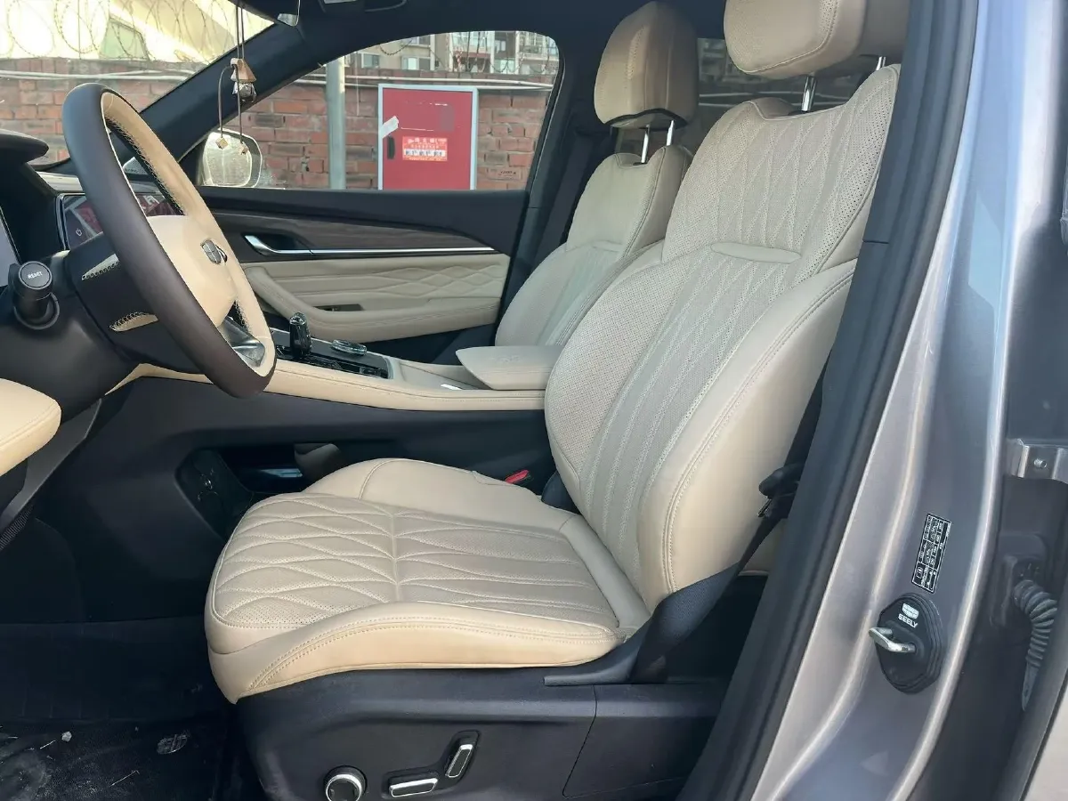 2025 Geely Monjaro 2.0T 238HP L4 8AT,autocango,china used car exporter,china ev exporter,chinese used car exporter,chinese used ev exporter