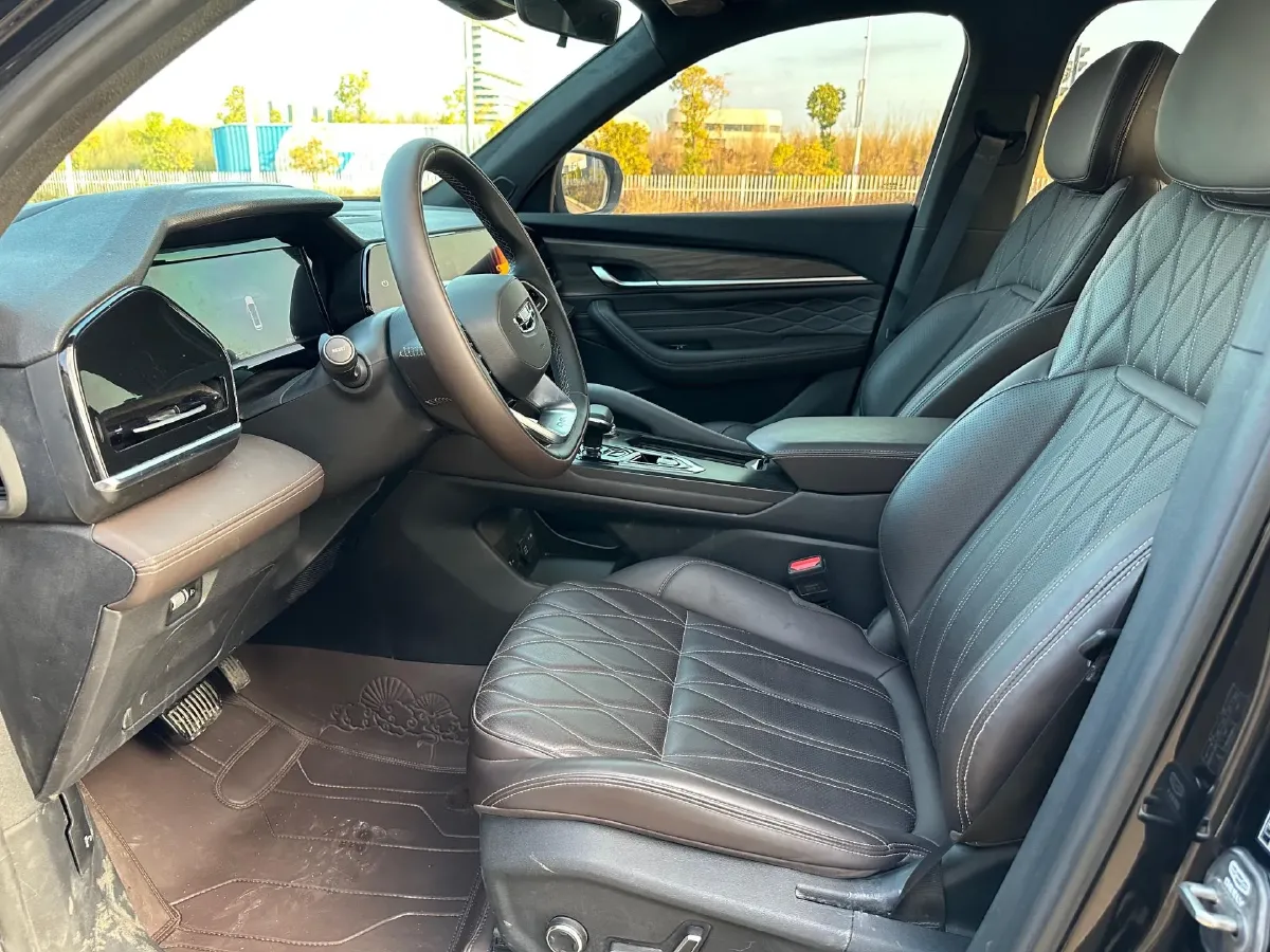 2025 Geely Monjaro 2.0T 238HP L4 8AT,autocango,china used car exporter,china ev exporter,chinese used car exporter,chinese used ev exporter