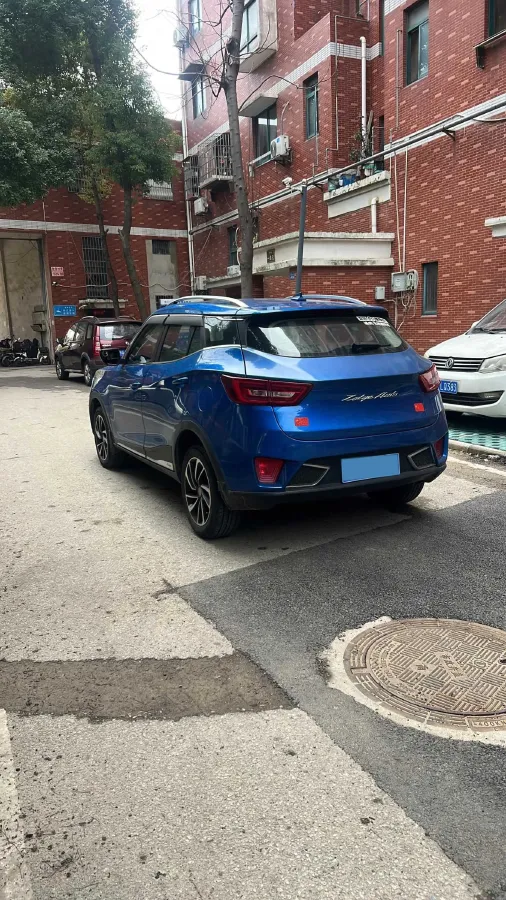 2017 Zotye T300 1.5L 112HP L4 5MT,autocango,china used car exporter,china ev exporter,chinese used car exporter,chinese used ev exporter