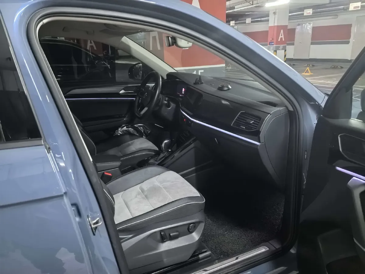 2020 Volkswagen Tayron X 2.0T 186HP L4 7DCT,autocango,china used car exporter,china ev exporter,chinese used car exporter,chinese used ev exporter