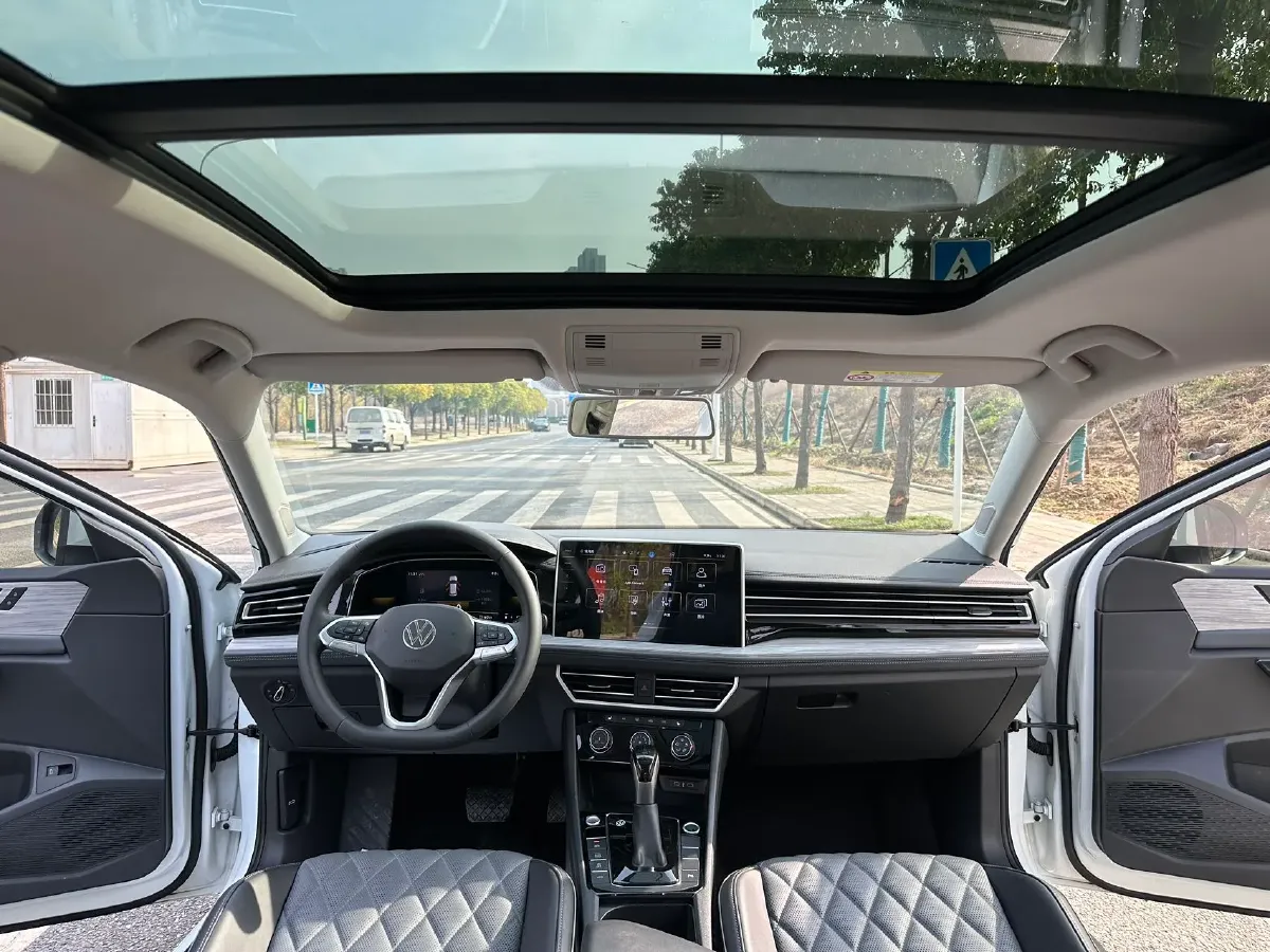 2023 Volkswagen Sagitar 1.4T 150HP L4 7DCT,autocango,china used car exporter,china ev exporter,chinese used car exporter,chinese used ev exporter