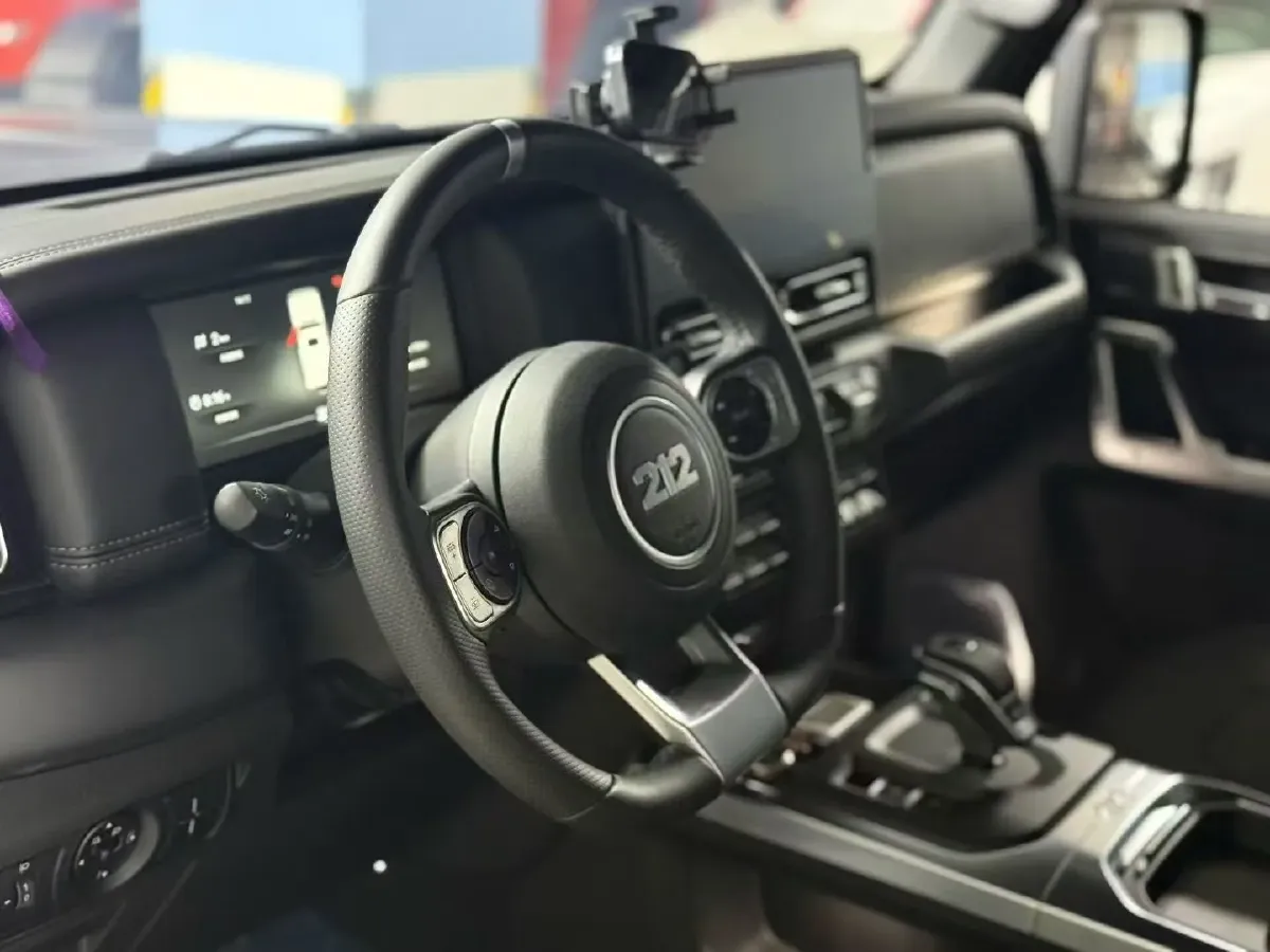 2024 212 212 T01 2.0T 252HP L4 8AT,autocango,china used car exporter,china ev exporter,chinese used car exporter,chinese used ev exporter