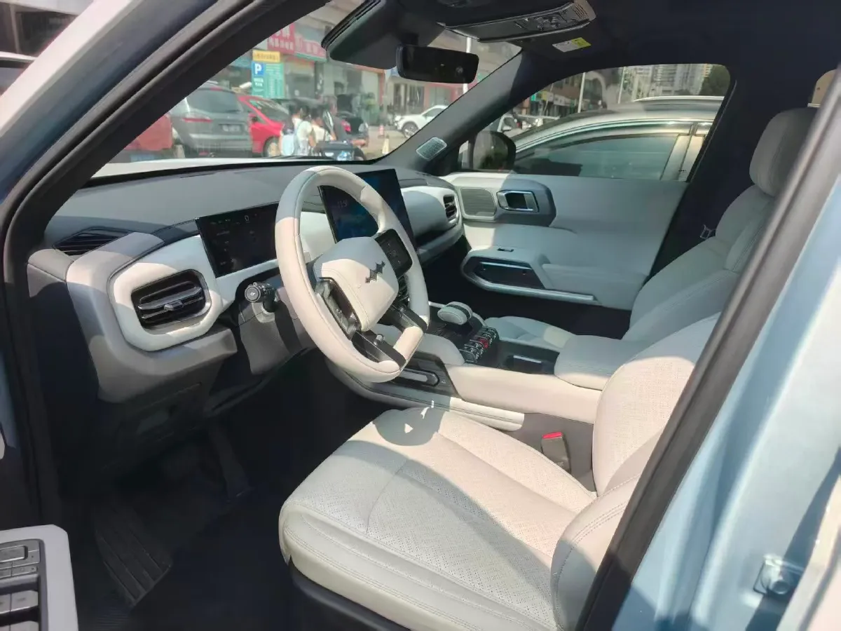 2025 FangChengBao Tai 3 BEV,autocango,china used car exporter,china ev exporter,chinese used car exporter,chinese used ev exporter