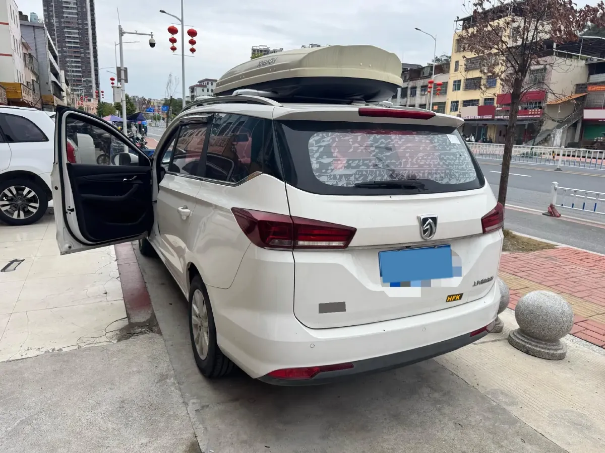 2018 BaoJun 360 1.5L 112HP L4 6MT,autocango,china used car exporter,china ev exporter,chinese used car exporter,chinese used ev exporter