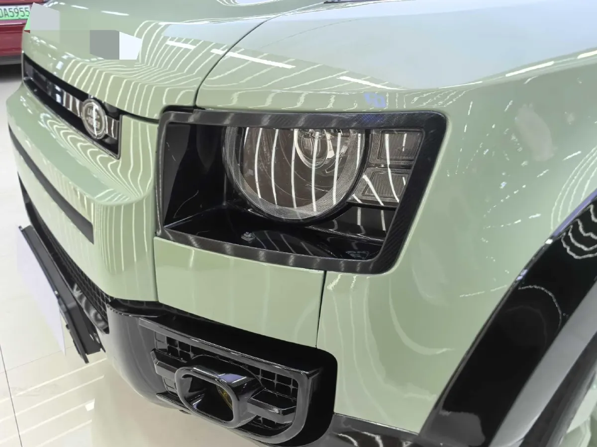 2023 Land Rover Defender 3.0T 400HP L6 8AT,autocango,china used car exporter,china ev exporter,chinese used car exporter,chinese used ev exporter