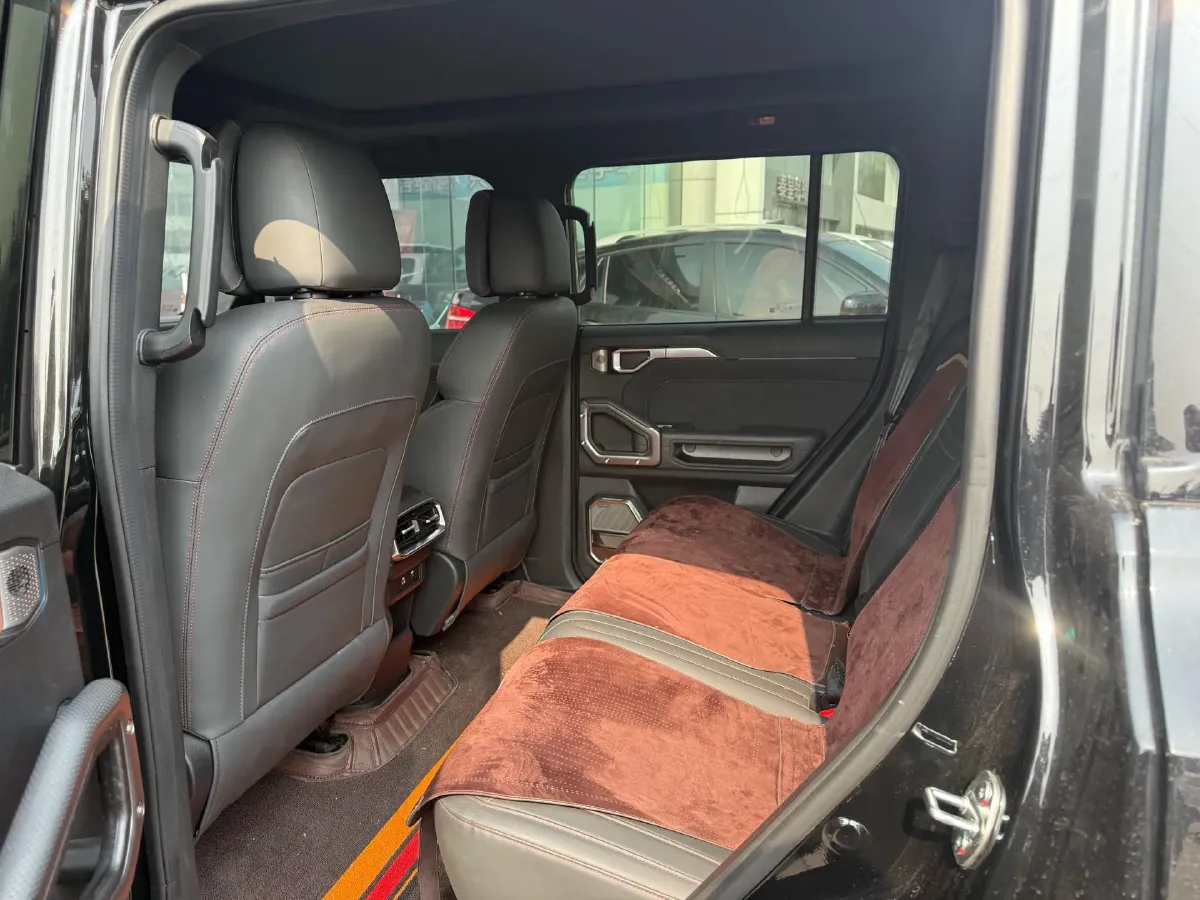 2023 Jetour Traveller 2.0T 254HP L4 7DCT,autocango,china used car exporter,china ev exporter,chinese used car exporter,chinese used ev exporter