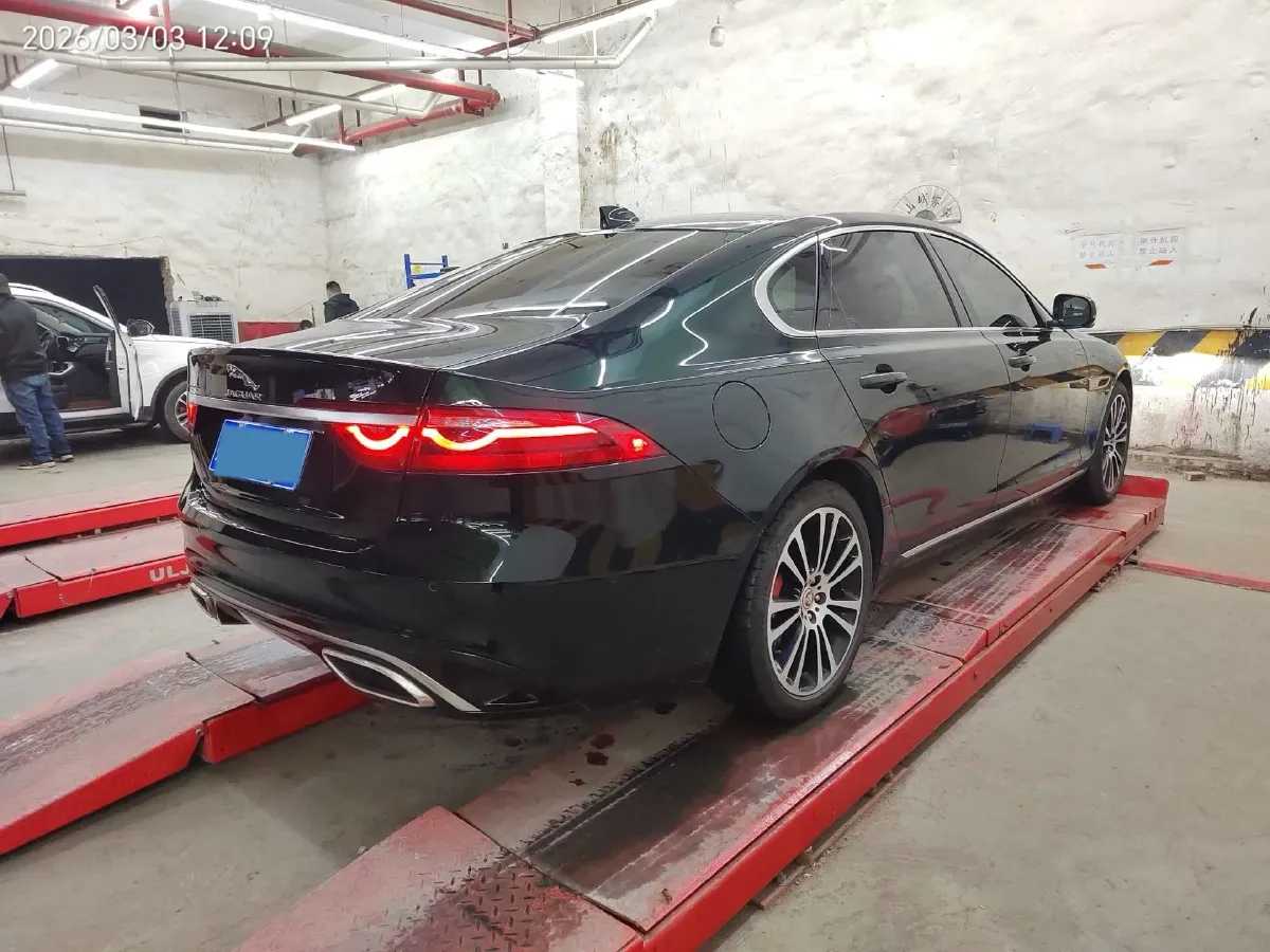 2024 Jaguar XFL 2.0T 250HP L4 8AT,autocango,china used car exporter,china ev exporter,chinese used car exporter,chinese used ev exporter