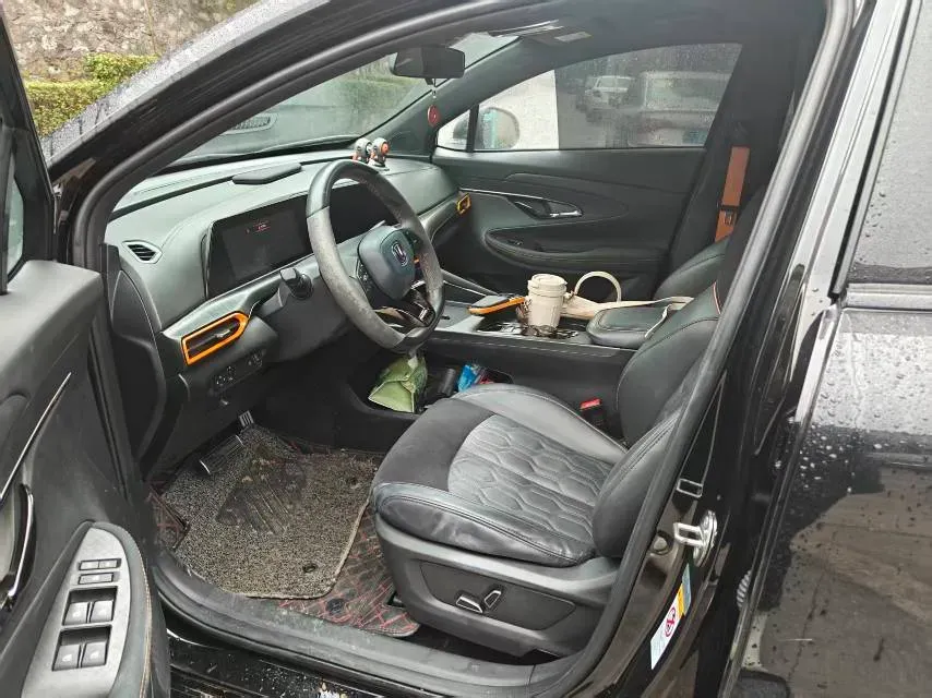 2022 ChangAn UNI-T 2.0T 233HP L4 8AT,autocango,china used car exporter,china ev exporter,chinese used car exporter,chinese used ev exporter