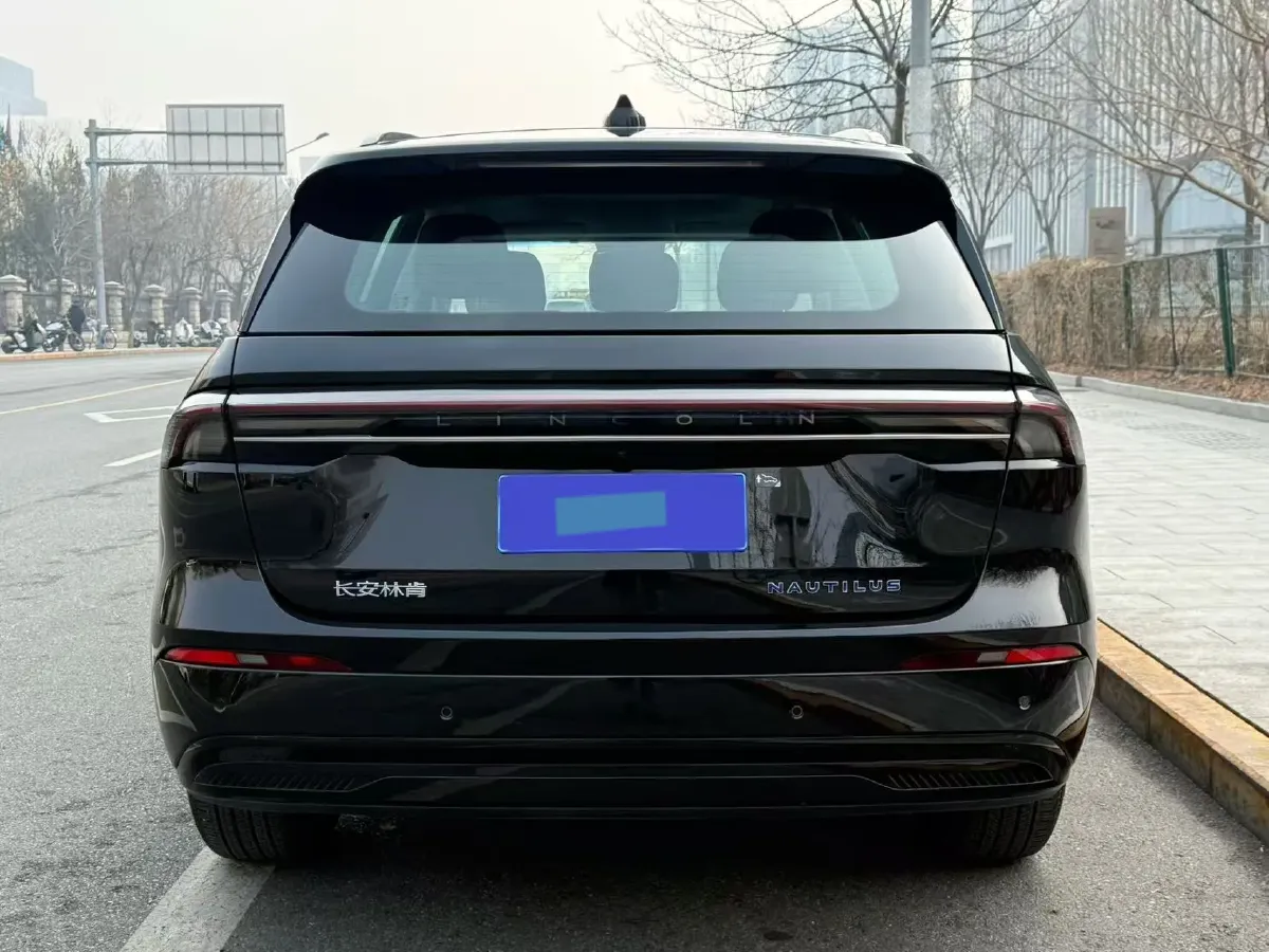 2023 Lincoln Nautilus 2.0T 282HP L4 E-CVT Hybrid,autocango,china used car exporter,china ev exporter,chinese used car exporter,chinese used ev exporter
