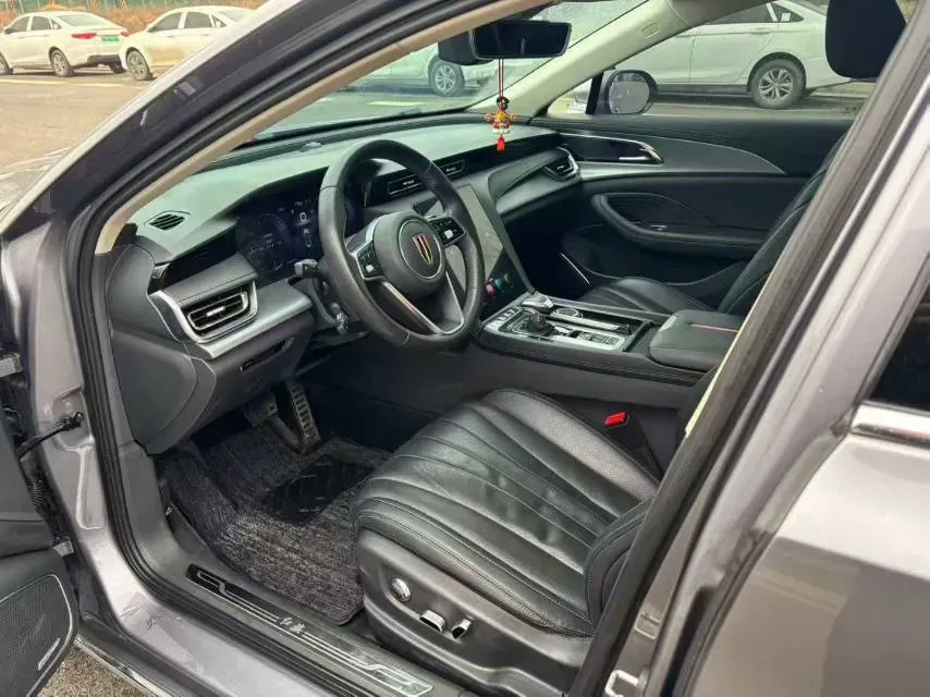 2023 HongQi H5 2.0T 224HP L4 8AT,autocango,china used car exporter,china ev exporter,chinese used car exporter,chinese used ev exporter