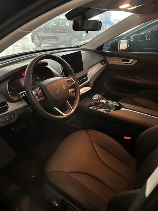 2024 HongQi E-QM5 BEV 72KWH,autocango,china used car exporter,china ev exporter,chinese used car exporter,chinese used ev exporter