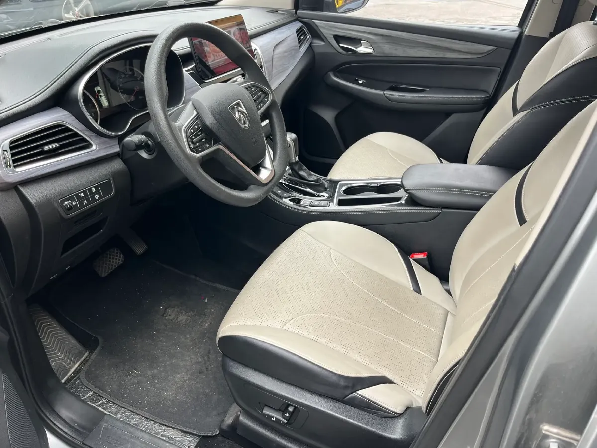 2019 BaoJun 730 1.5T 147HP L4 CVT,autocango,china used car exporter,china ev exporter,chinese used car exporter,chinese used ev exporter