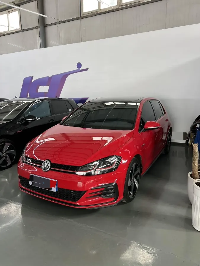 2018 Volkswagen GolfGTI 2.0T 220HP L4 7DCT,autocango,china used car exporter,china ev exporter,chinese used car exporter,chinese used ev exporter