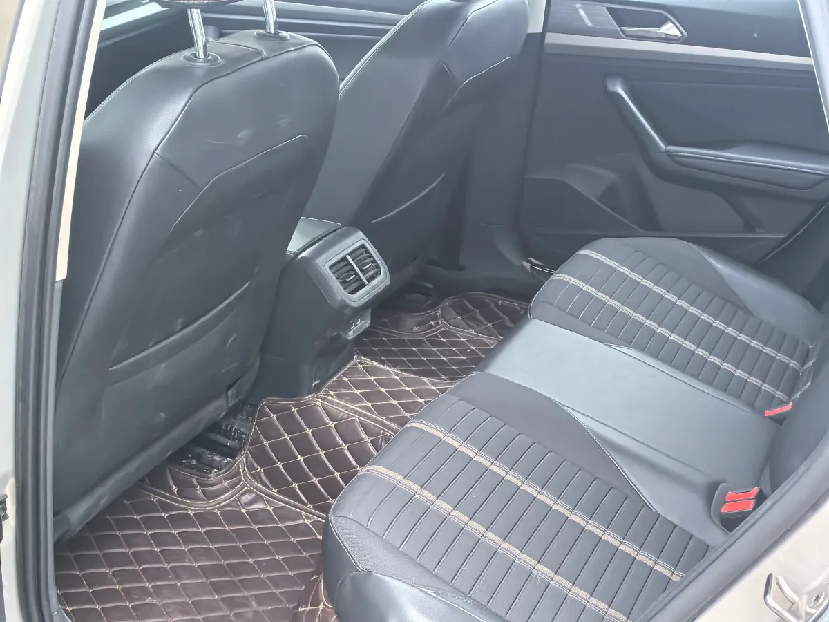 2018 Skoda Karoq 1.4T 150HP L4 7DCT,autocango,china used car exporter,china ev exporter,chinese used car exporter,chinese used ev exporter