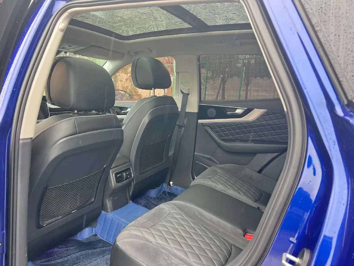 2019 HongQi HS5 2.0T 224HP L4 6AT,autocango,china used car exporter,china ev exporter,chinese used car exporter,chinese used ev exporter