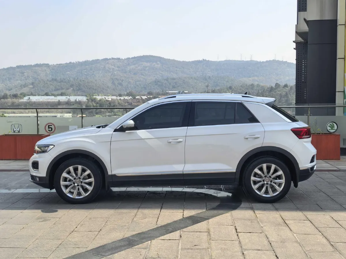 2019 Volkswagen T-Roc 1.4T 150HP L4 7DCT,autocango,china used car exporter,china ev exporter,chinese used car exporter,chinese used ev exporter