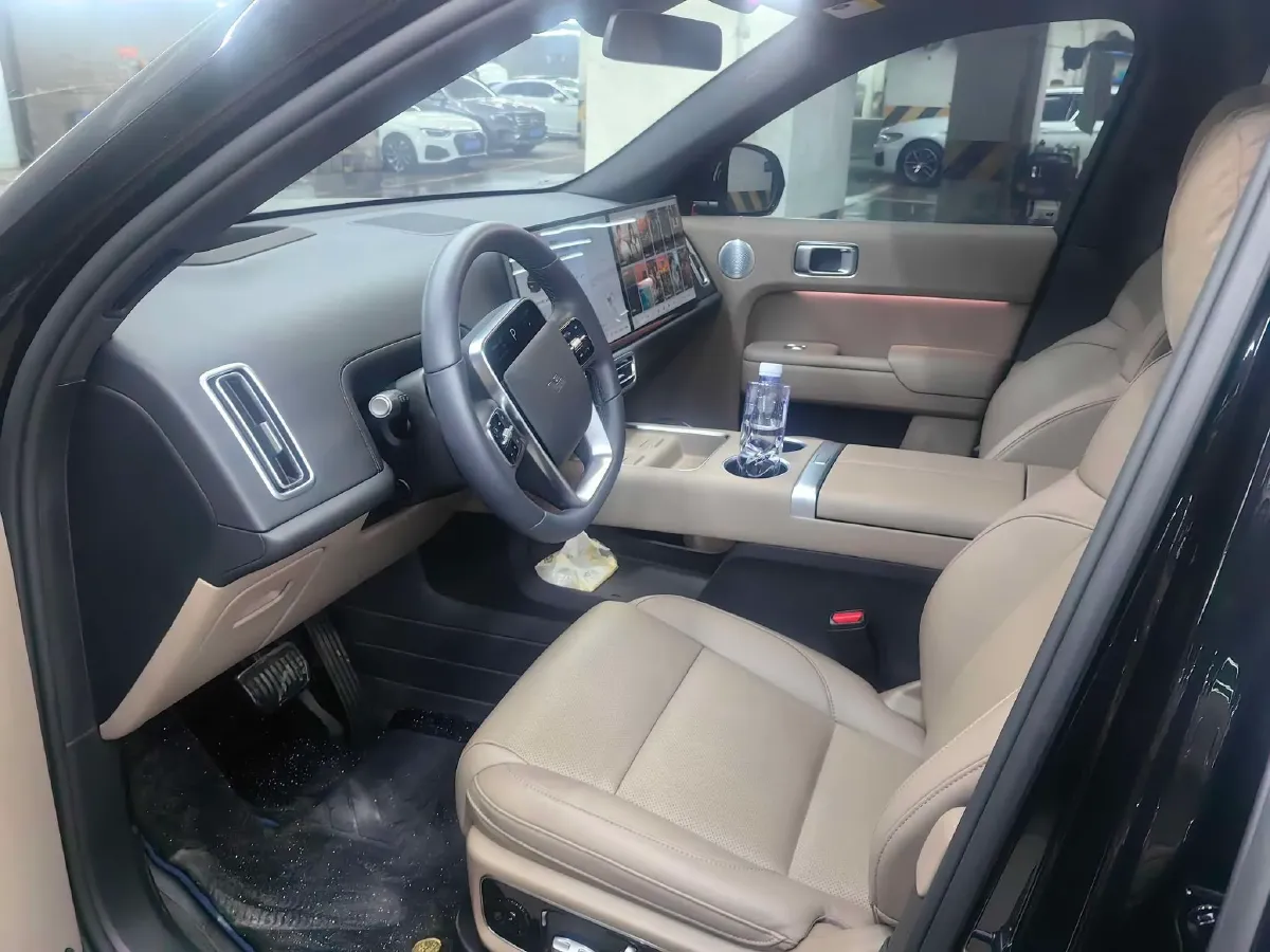 2025 Li L7 Range Extended 154HP REEV,autocango,china used car exporter,china ev exporter,chinese used car exporter,chinese used ev exporter