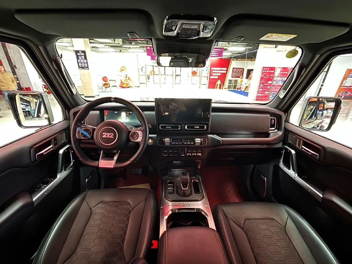 2024 212 212 T01 2.0T 252HP L4 8AT,autocango,china used car exporter,china ev exporter,chinese used car exporter,chinese used ev exporter