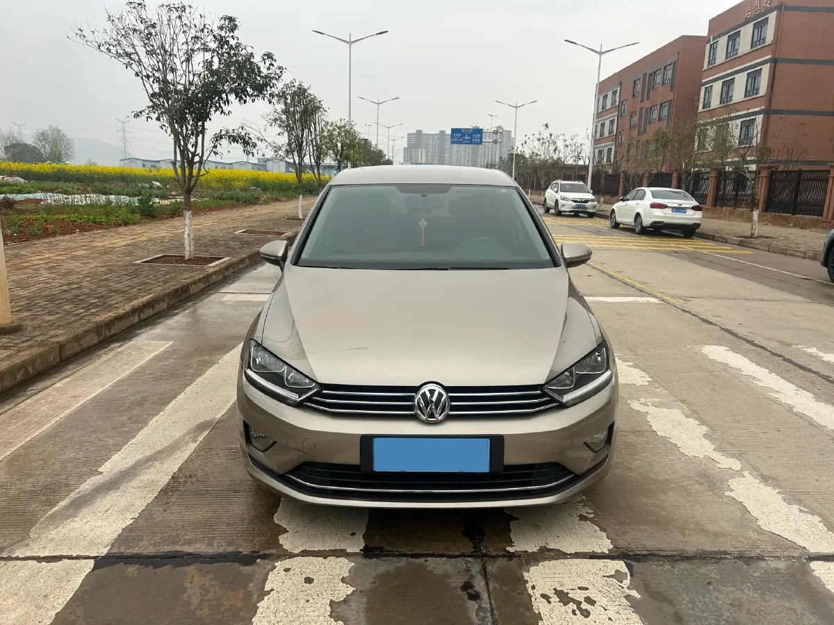 2018 Volkswagen Golf Sportsvan 1.6L 110HP L4 6AT,autocango,china used car exporter,china ev exporter,chinese used car exporter,chinese used ev exporter