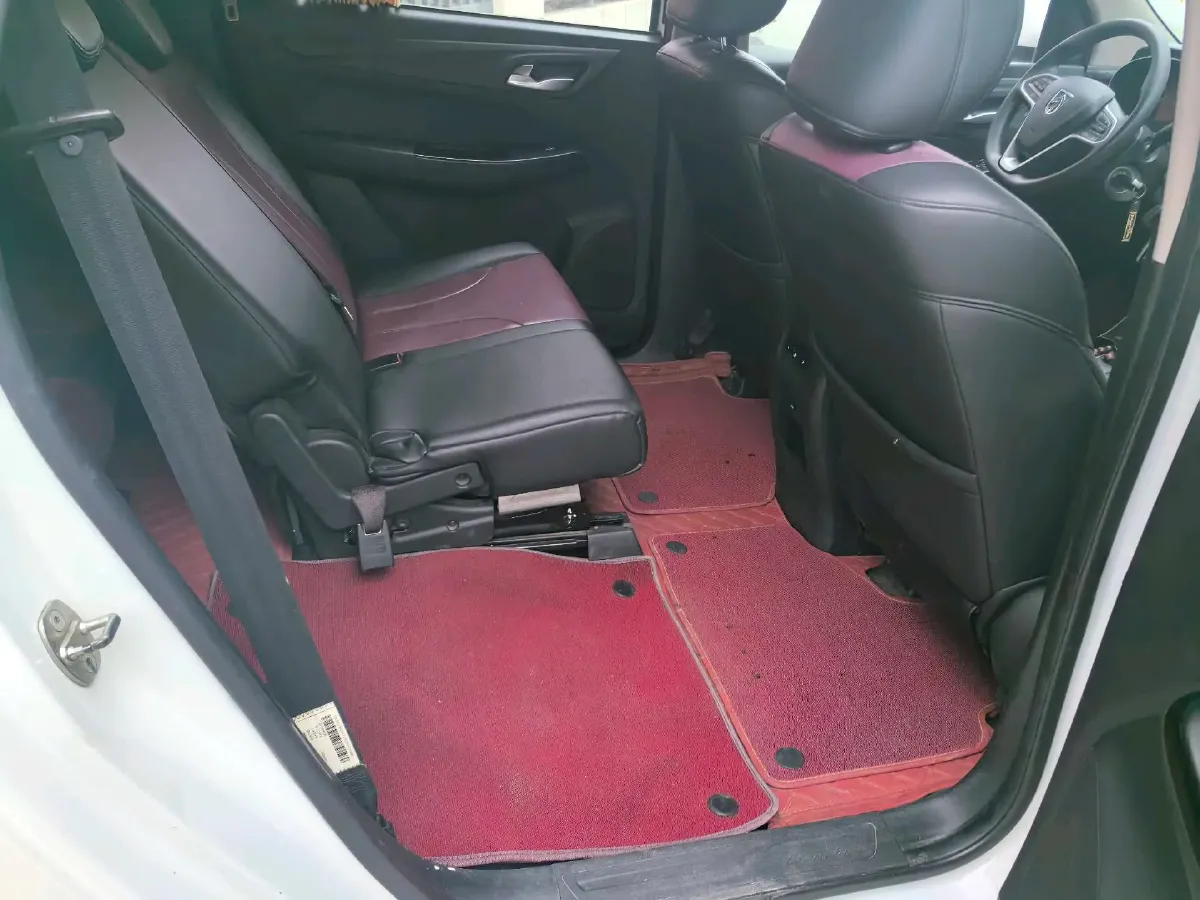 2019 BaoJun 730 1.5T 147HP L4 CVT,autocango,china used car exporter,china ev exporter,chinese used car exporter,chinese used ev exporter