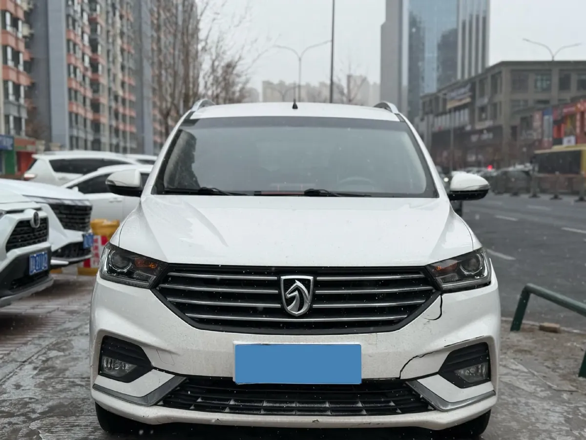 2018 BaoJun 360 1.5L 112HP L4 6MT,autocango,china used car exporter,china ev exporter,chinese used car exporter,chinese used ev exporter