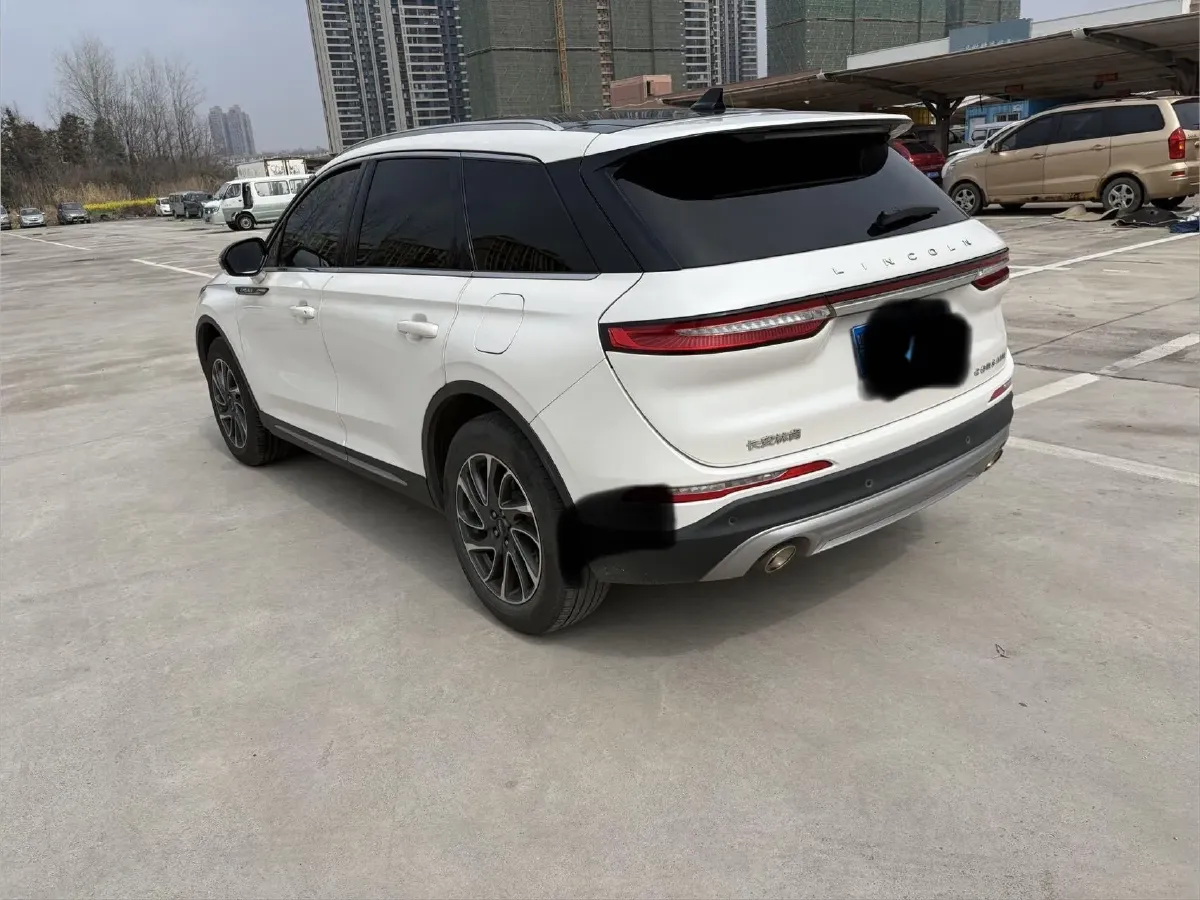 2021 Lincoln Corsair 2.0T 245HP L4 8AT,autocango,china used car exporter,china ev exporter,chinese used car exporter,chinese used ev exporter