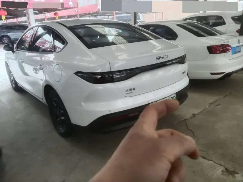 2025 BYD Seal05 DM-i 1.5L 101HP L4 E-CVT PHEV 7.68KWH,autocango,china used car exporter,china ev exporter,chinese used car exporter,chinese used ev exporter