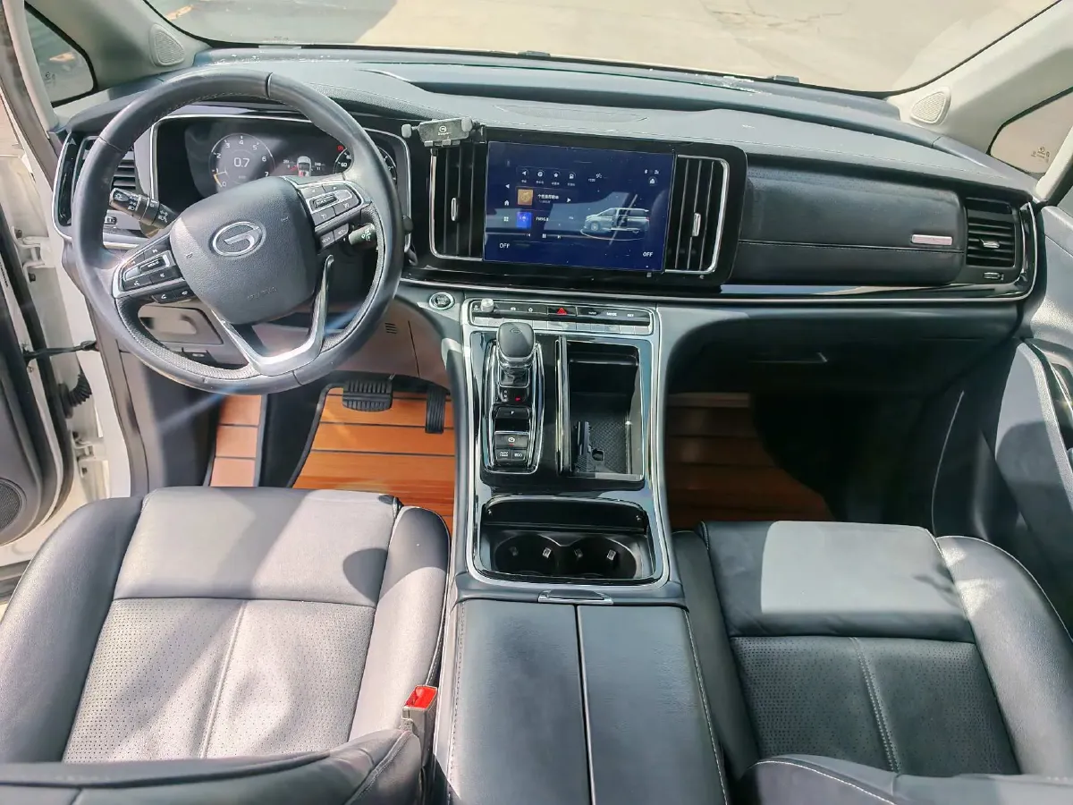 2021 GAC Trumpchi M8 2.0T 252HP L4 8AT,autocango,china used car exporter,china ev exporter,chinese used car exporter,chinese used ev exporter