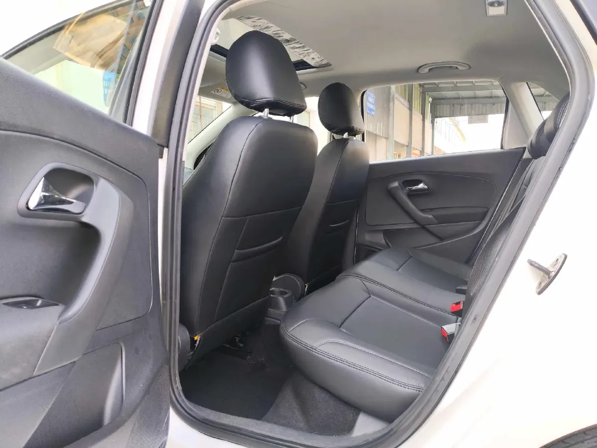 2016 Volkswagen Polo 1.6L 110HP L4 6AT,autocango,china used car exporter,china ev exporter,chinese used car exporter,chinese used ev exporter