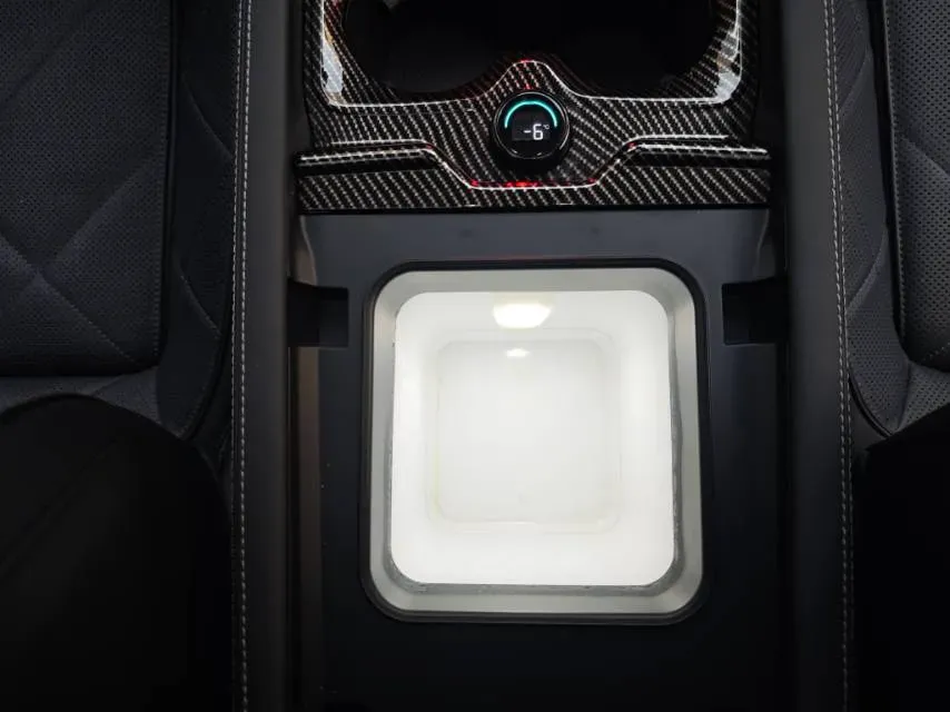 2023 FangChengBao Bao 5 1.5T 194HP L4 E-CVT PHEV 31.8KWH,autocango,china used car exporter,china ev exporter,chinese used car exporter,chinese used ev exporter